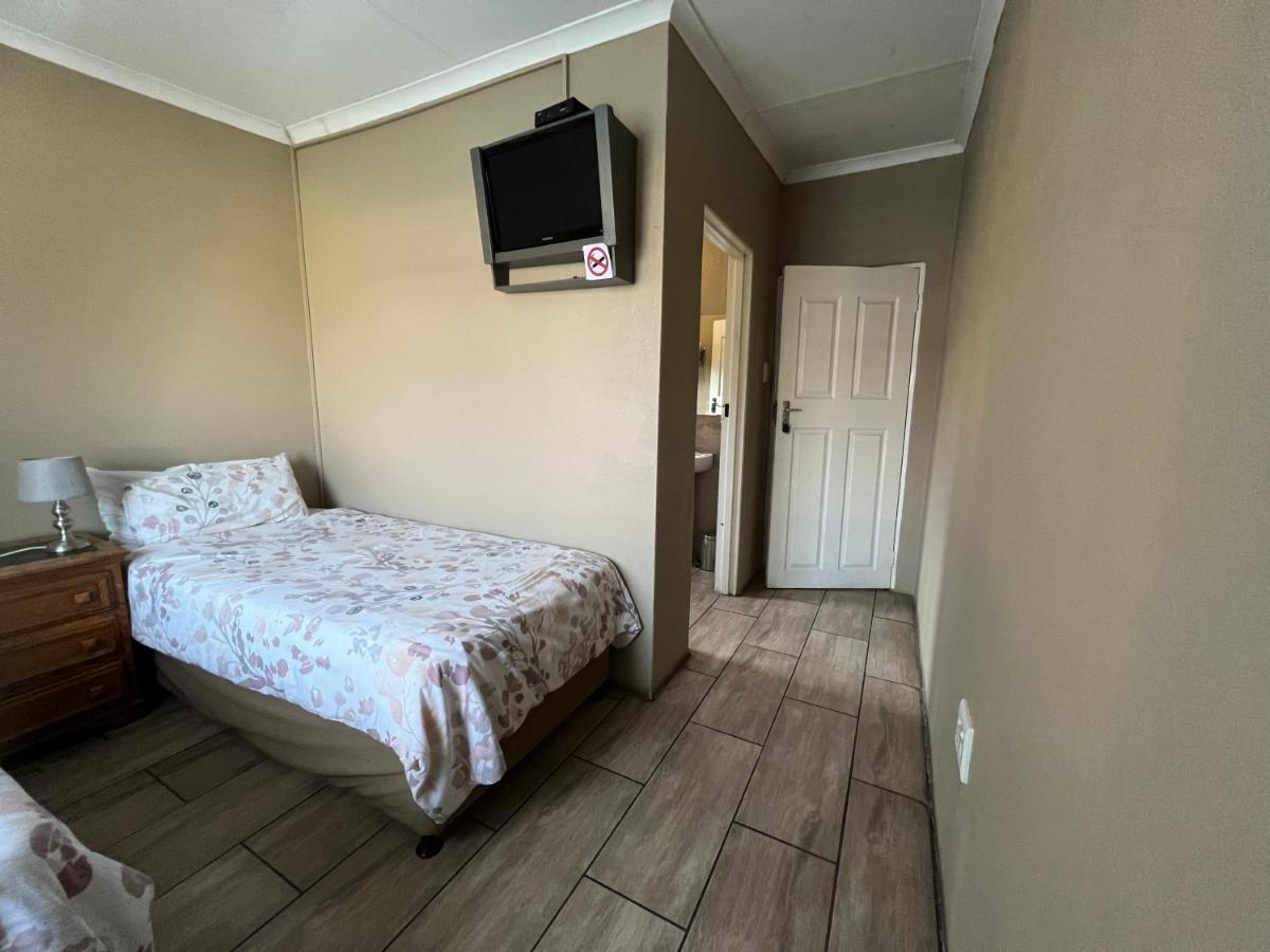 Khaya4U Guesthouse Dundee Ngoại thất bức ảnh